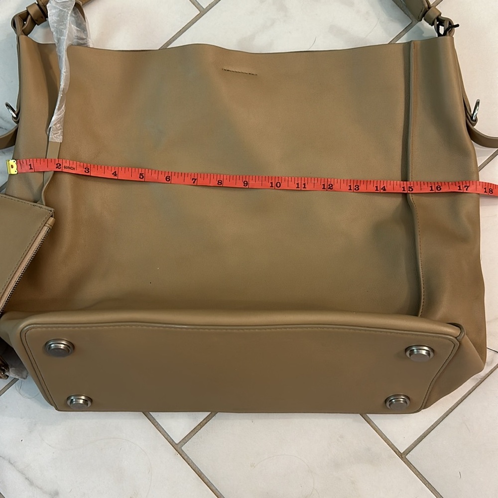 All Saints Elegant Tan Leather Tote Bag - Picture 6 of 8